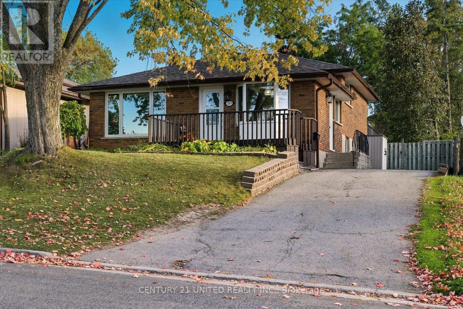 263 Riverview Heights, Peterborough (Ashburnham Ward 4), Ontario  K9J 1A9 - Photo 1 - X12475953