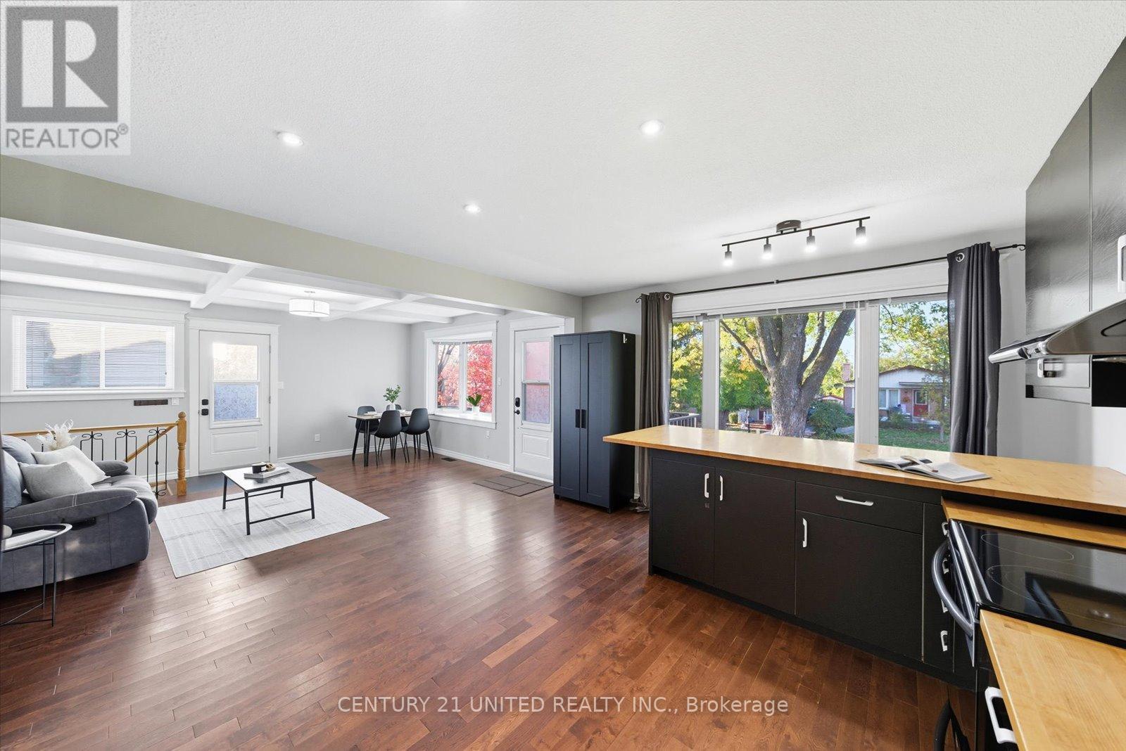 263 Riverview Heights, Peterborough (Ashburnham Ward 4), Ontario  K9J 1A9 - Photo 10 - X12475953