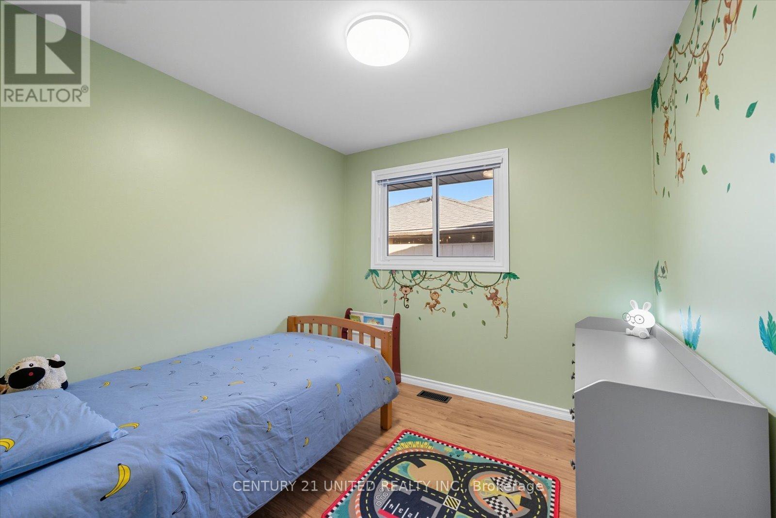 263 Riverview Heights, Peterborough (Ashburnham Ward 4), Ontario  K9J 1A9 - Photo 16 - X12475953