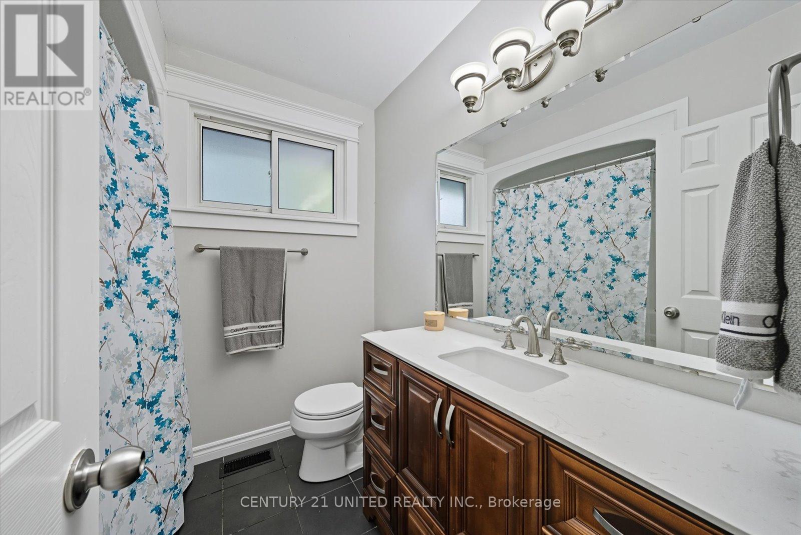 263 Riverview Heights, Peterborough (Ashburnham Ward 4), Ontario  K9J 1A9 - Photo 18 - X12475953