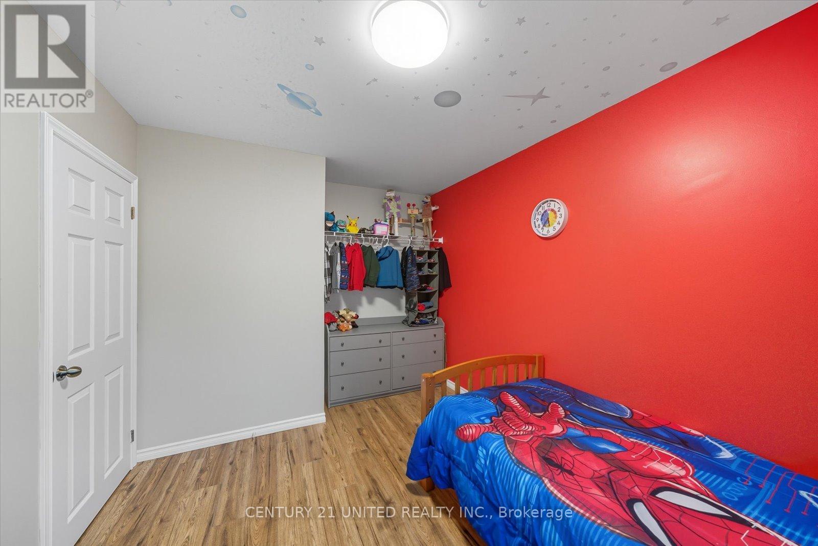 263 Riverview Heights, Peterborough (Ashburnham Ward 4), Ontario  K9J 1A9 - Photo 20 - X12475953