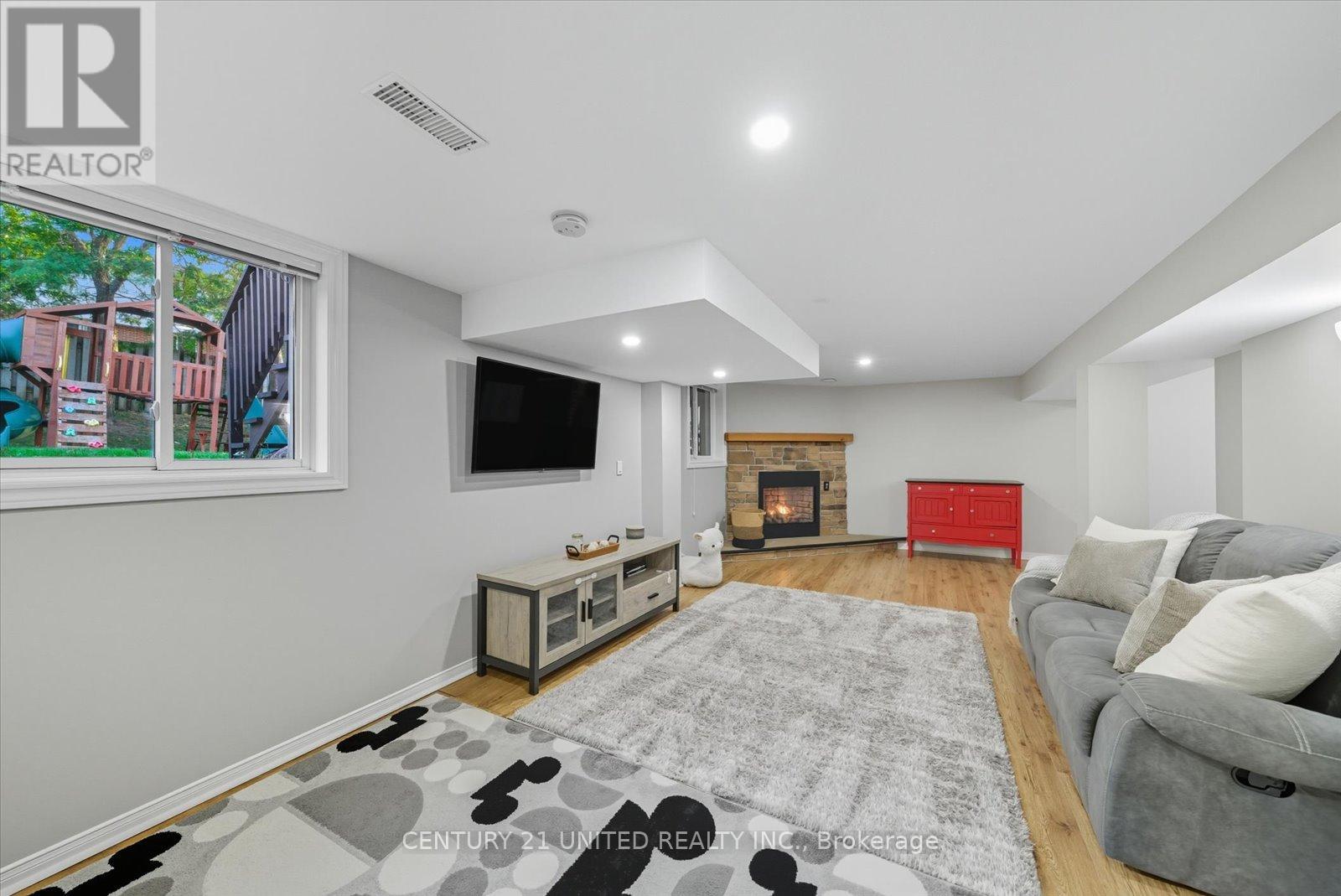 263 Riverview Heights, Peterborough (Ashburnham Ward 4), Ontario  K9J 1A9 - Photo 27 - X12475953