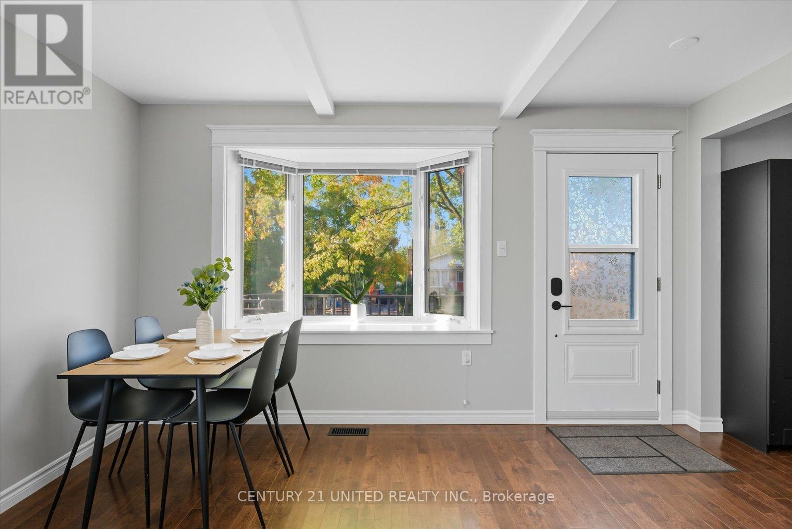 263 Riverview Heights, Peterborough (Ashburnham Ward 4), Ontario  K9J 1A9 - Photo 5 - X12475953