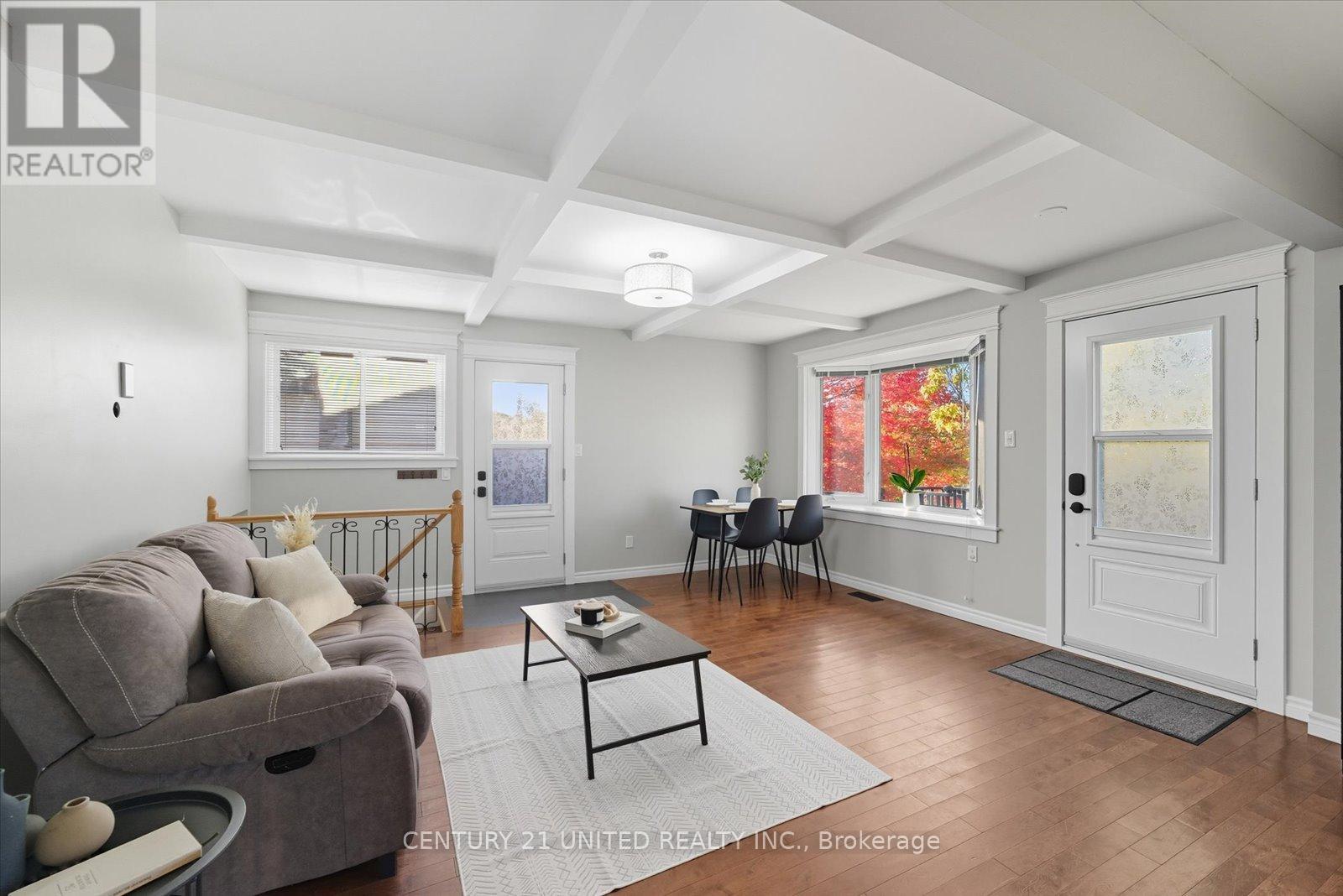 263 Riverview Heights, Peterborough (Ashburnham Ward 4), Ontario  K9J 1A9 - Photo 6 - X12475953