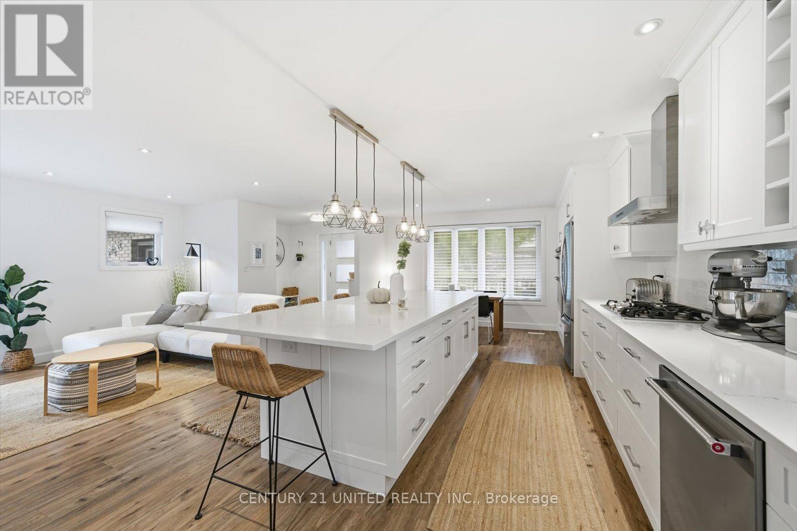 2339 Kawartha Heights Boulevard, Peterborough (Monaghan Ward 2), Ontario  K9K 1S4 - Photo 12 - X12476066