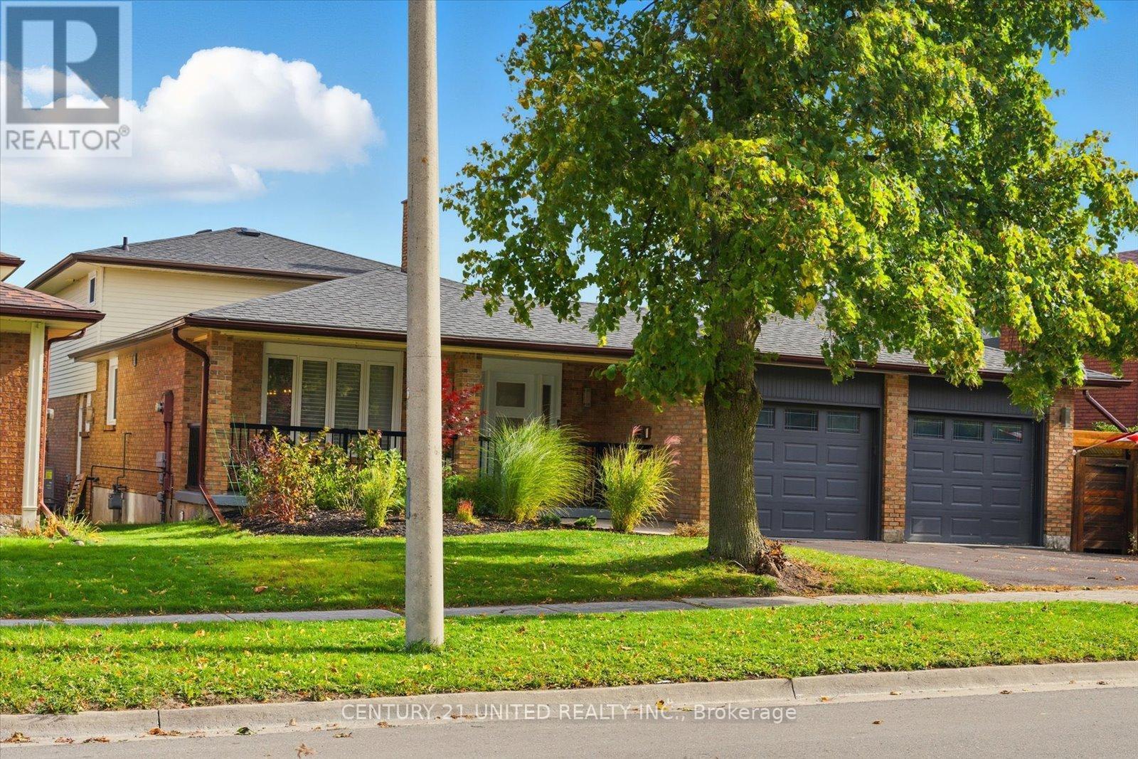 2339 Kawartha Heights Boulevard, Peterborough (Monaghan Ward 2), Ontario  K9K 1S4 - Photo 2 - X12476066