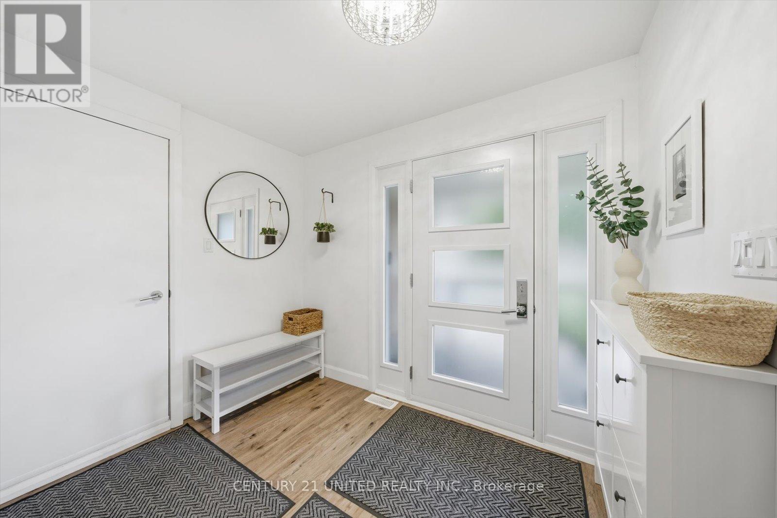 2339 Kawartha Heights Boulevard, Peterborough (Monaghan Ward 2), Ontario  K9K 1S4 - Photo 7 - X12476066