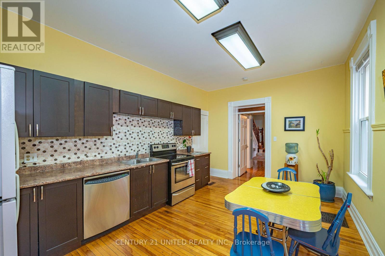 210 Mcdonnel Street, Peterborough (Town Ward 3), Ontario  K9H 2V9 - Photo 13 - X12476113