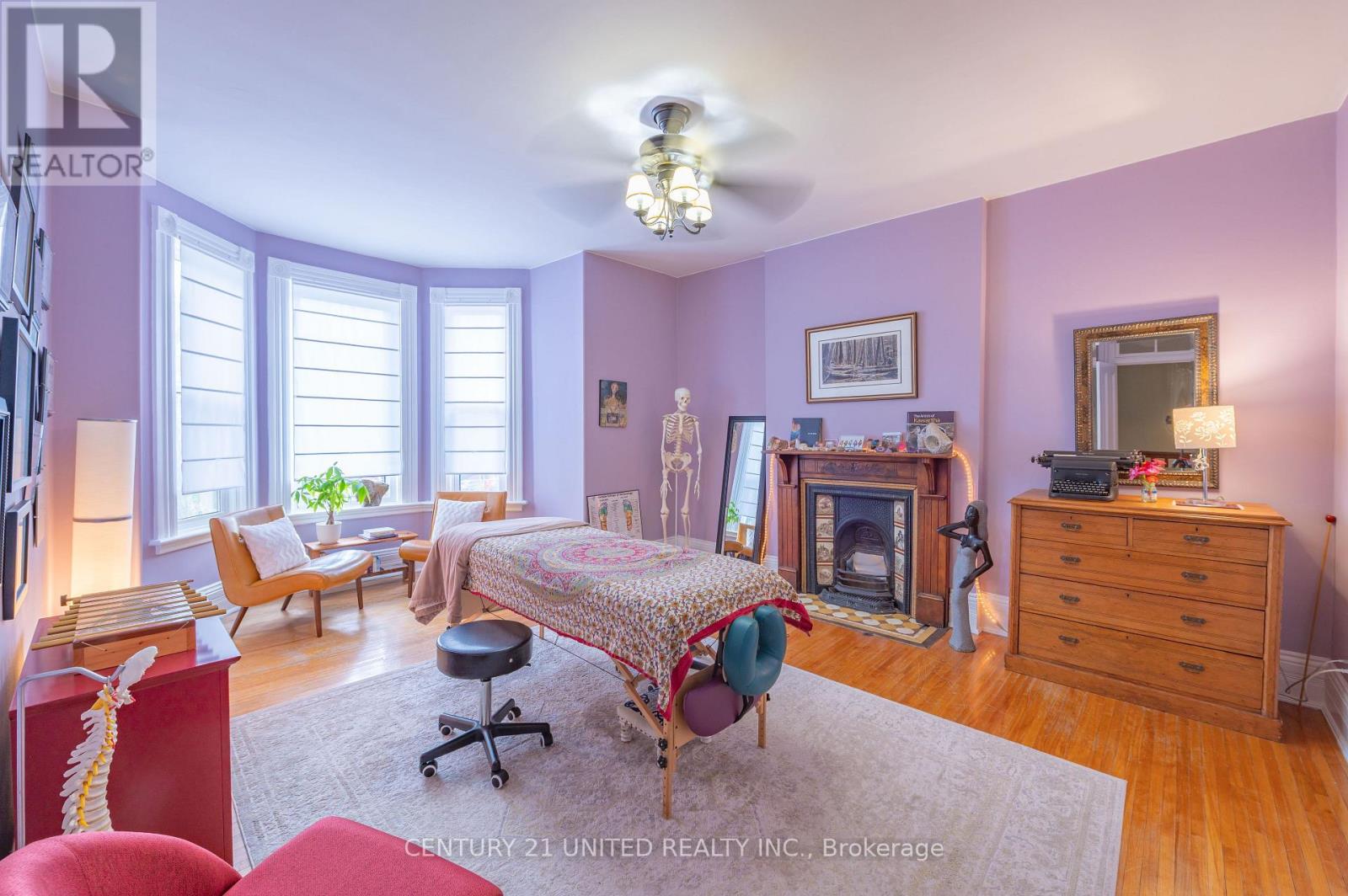 210 Mcdonnel Street, Peterborough (Town Ward 3), Ontario  K9H 2V9 - Photo 16 - X12476113