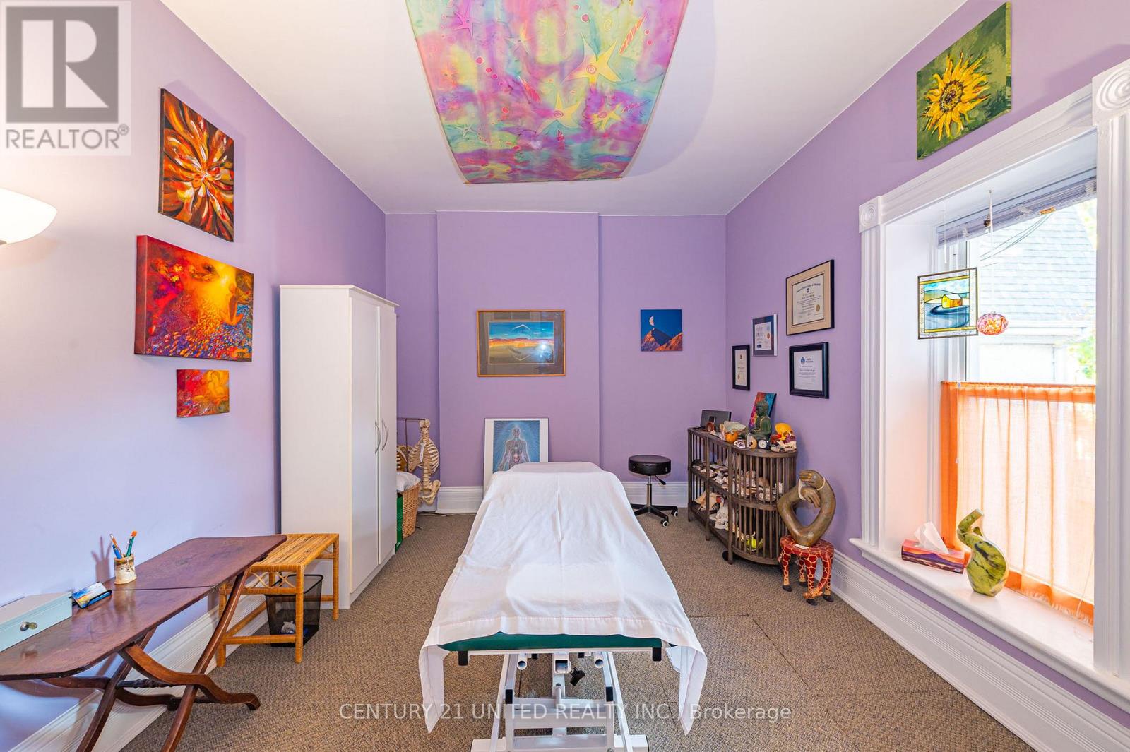 210 Mcdonnel Street, Peterborough (Town Ward 3), Ontario  K9H 2V9 - Photo 21 - X12476113