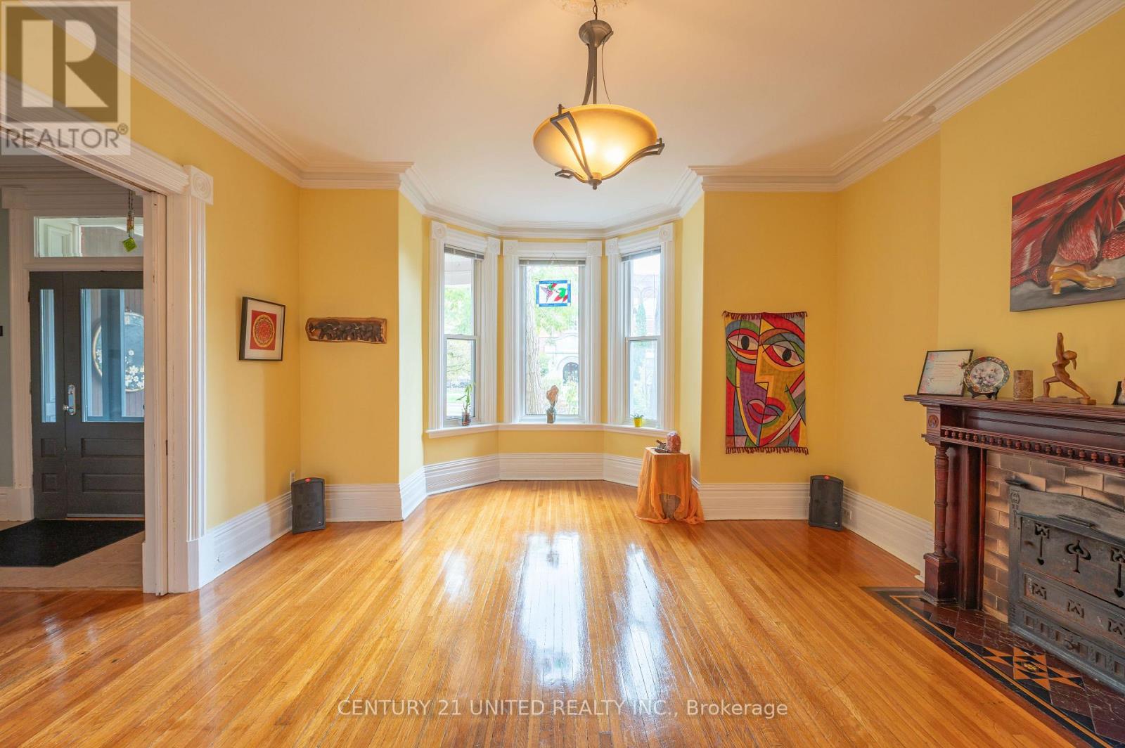 210 Mcdonnel Street, Peterborough (Town Ward 3), Ontario  K9H 2V9 - Photo 7 - X12476113