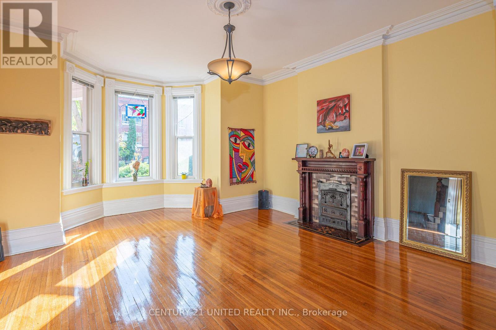 210 Mcdonnel Street, Peterborough (Town Ward 3), Ontario  K9H 2V9 - Photo 9 - X12476113