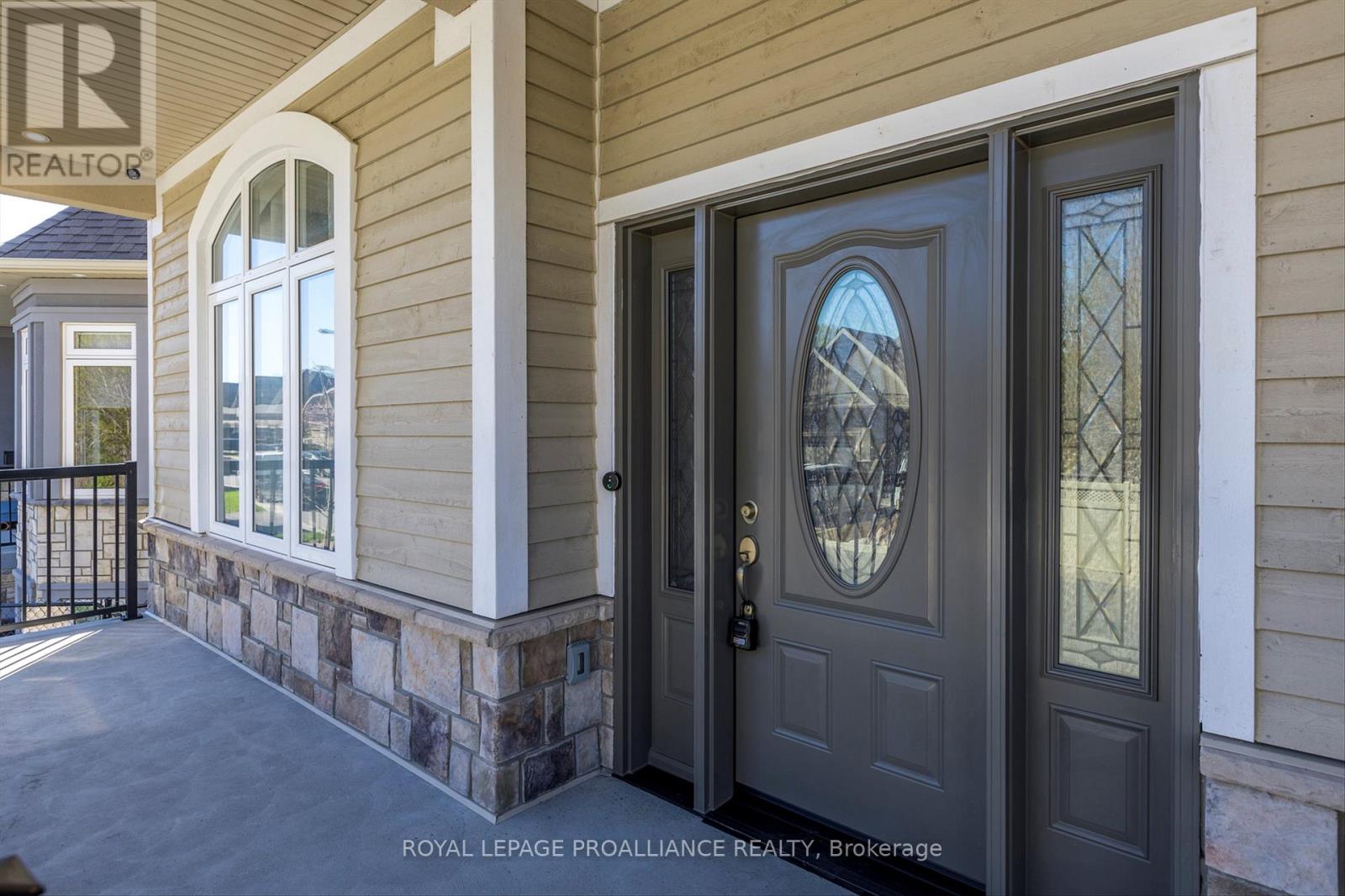 23 Brinton Drive, Peterborough (Otonabee Ward 1), Ontario  K9J 8S9 - Photo 5 - X12476114