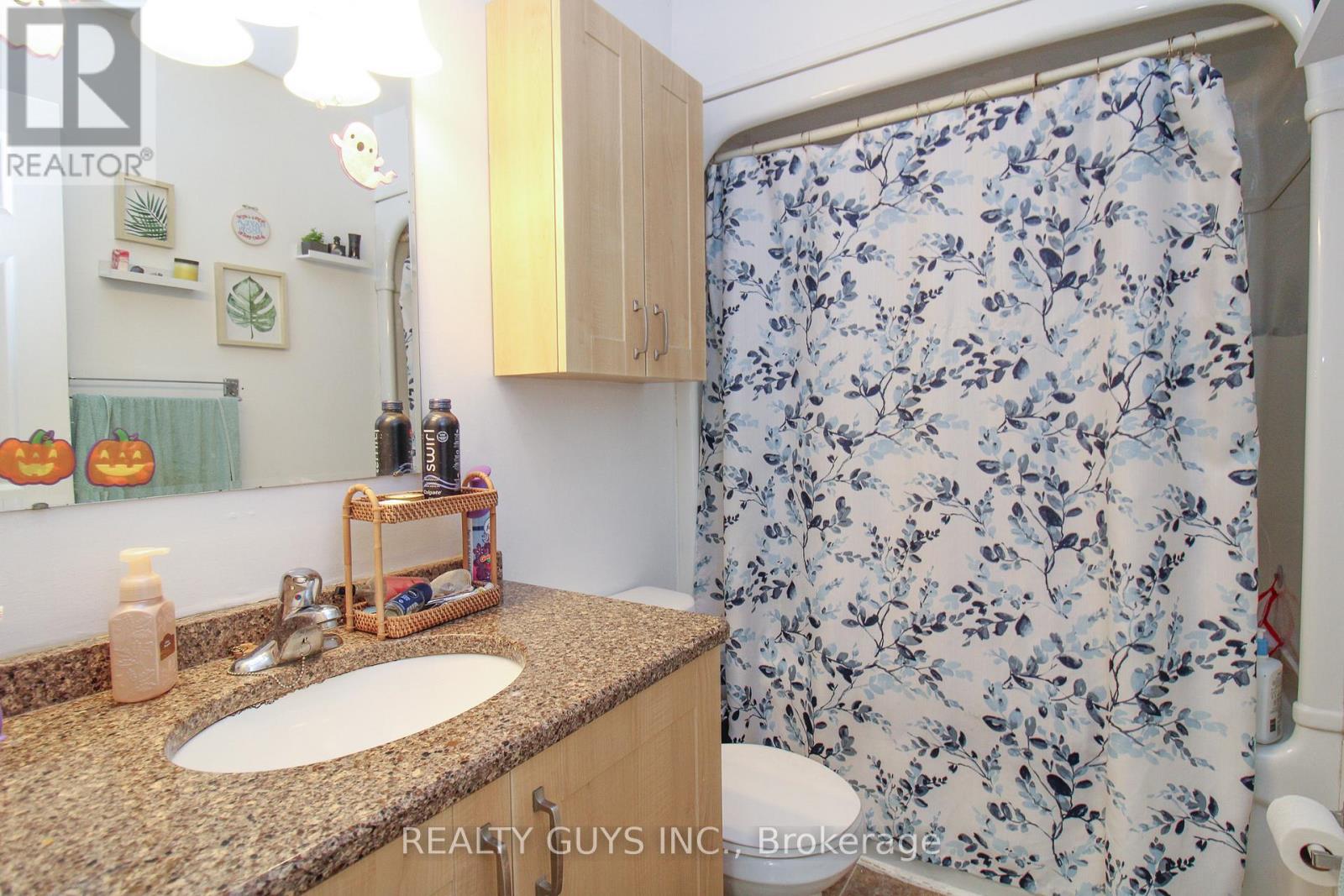 554 Crystal Drive, Peterborough (Ashburnham Ward 4), Ontario  K9J 8H5 - Photo 26 - X12476238