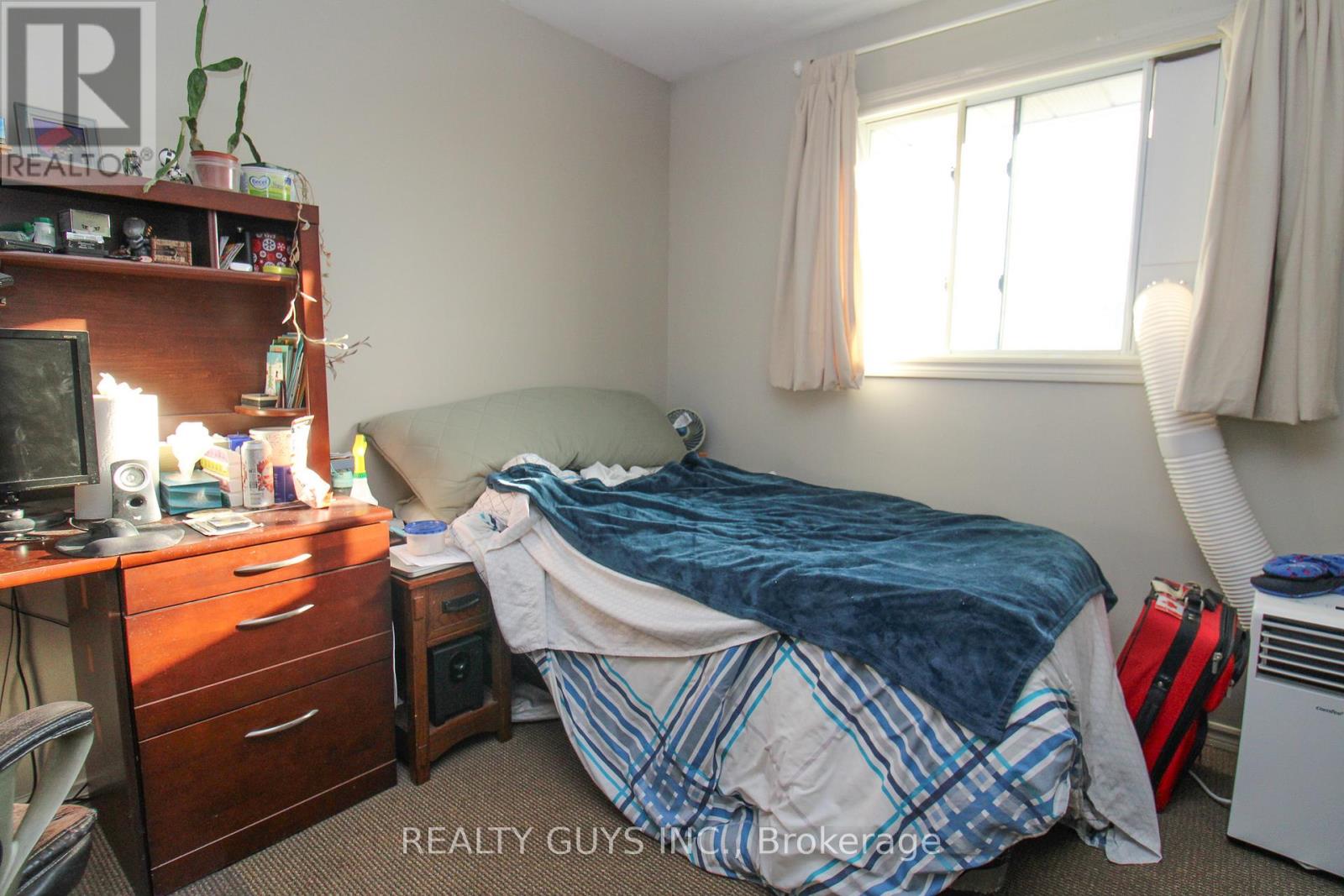 554 Crystal Drive, Peterborough (Ashburnham Ward 4), Ontario  K9J 8H5 - Photo 33 - X12476238