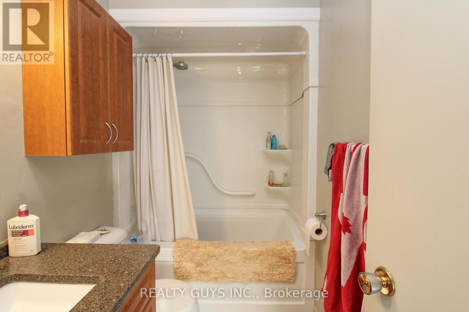 554 Crystal Drive, Peterborough (Ashburnham Ward 4), Ontario  K9J 8H5 - Photo 34 - X12476238