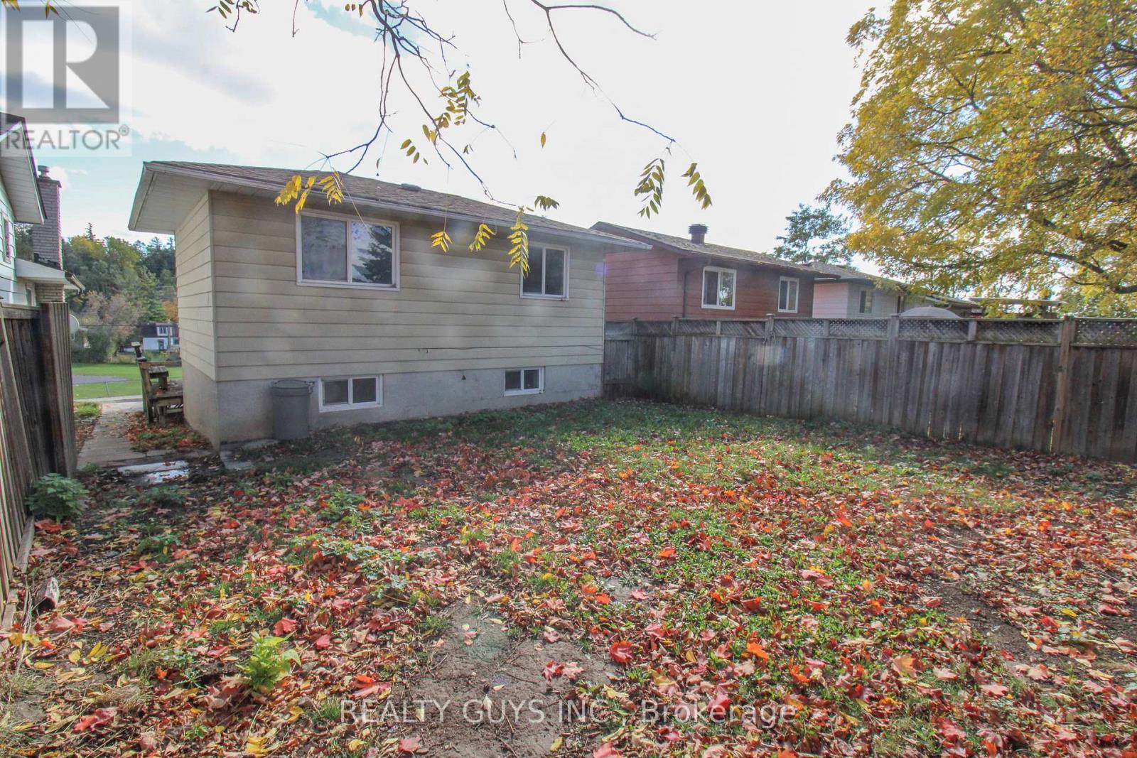 290 Mcfarlane Street, Peterborough (Ashburnham Ward 4), Ontario  K9H 1K4 - Photo 6 - X12476246