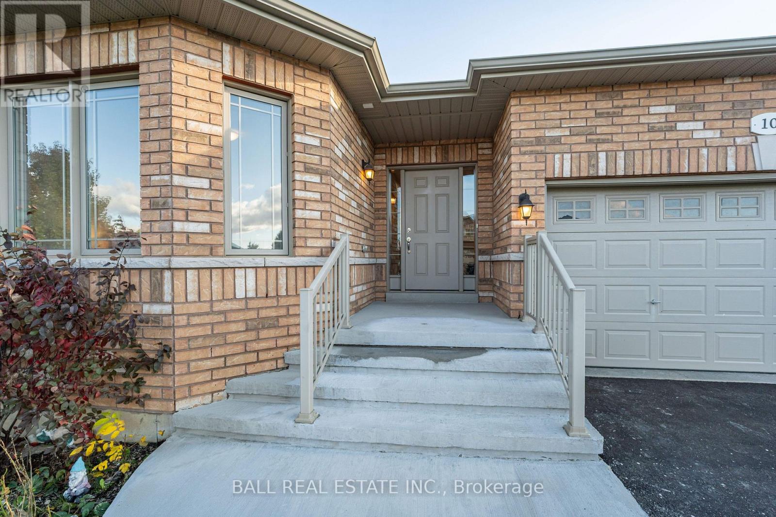 10 Manchester Court, Trent Hills (Hastings), Ontario  K0L 1Y0 - Photo 3 - X12476323