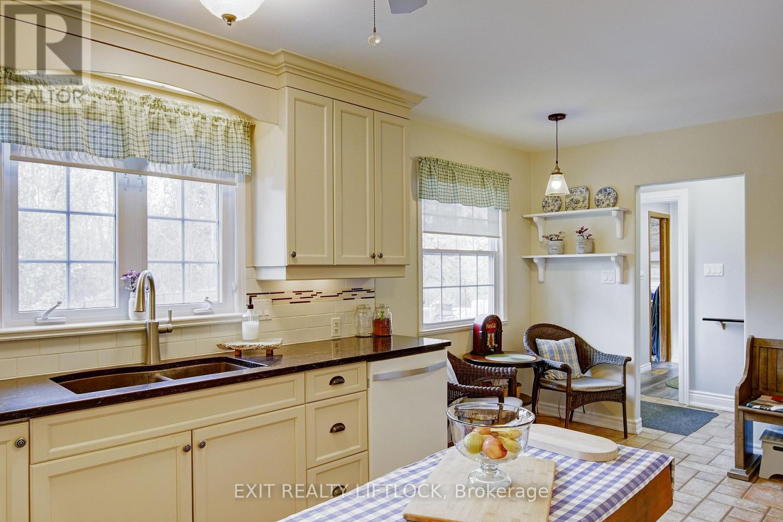 544 County Road 8, Douro-Dummer, Ontario  K0L 2H0 - Photo 12 - X12476524