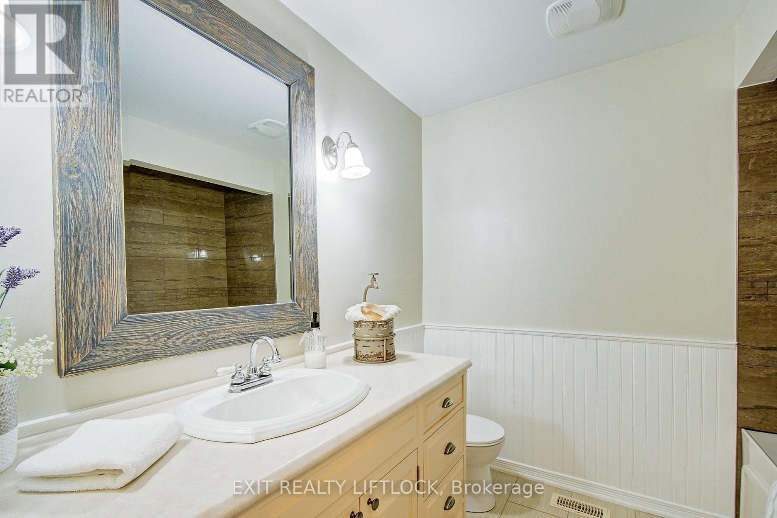 544 County Road 8, Douro-Dummer, Ontario  K0L 2H0 - Photo 14 - X12476524