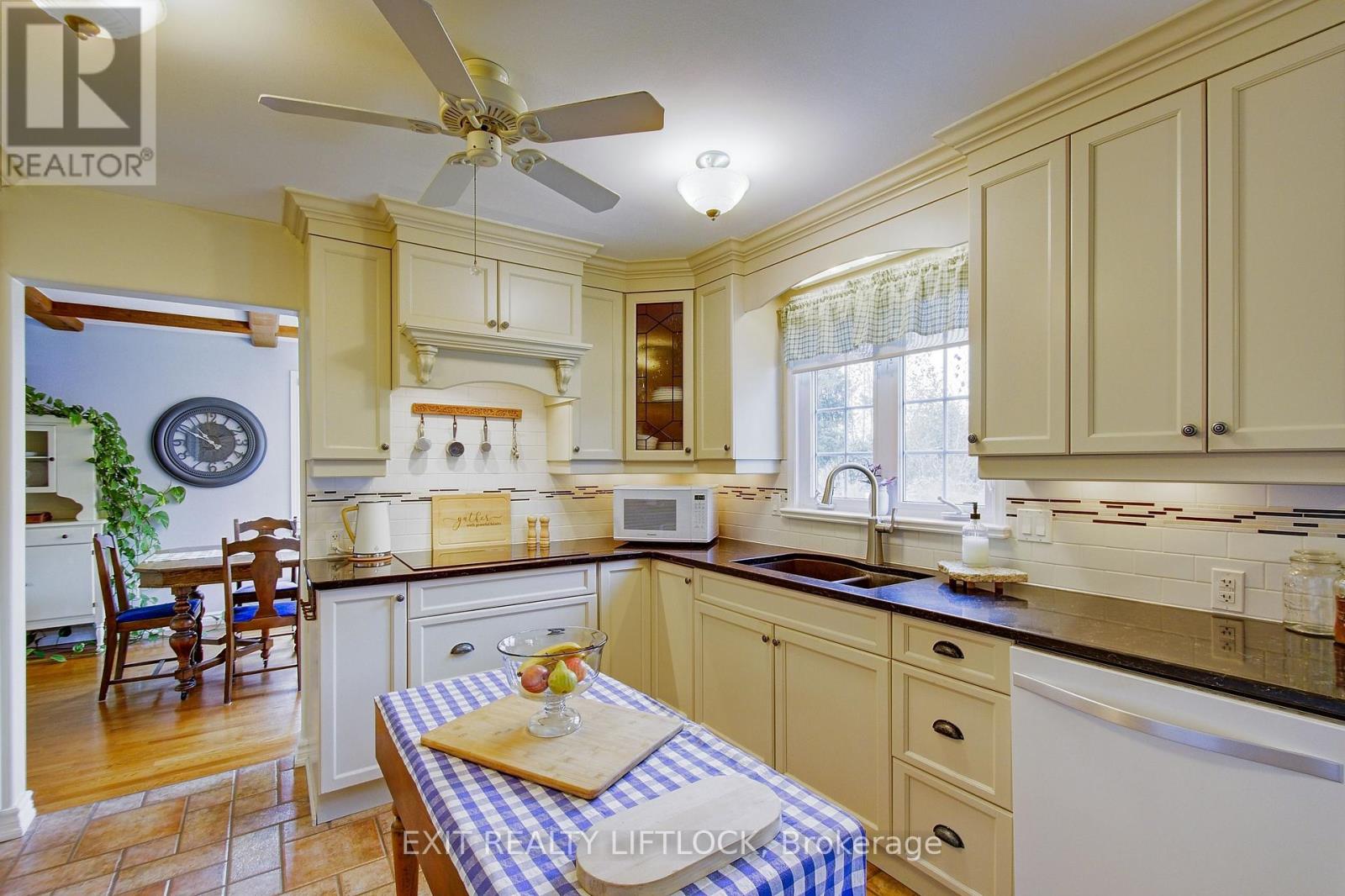 544 County Road 8, Douro-Dummer, Ontario  K0L 2H0 - Photo 8 - X12476524