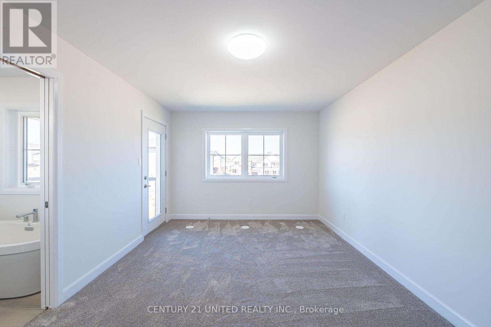 305 Mullighan Gardens, Peterborough (Monaghan Ward 2), Ontario  K9K 0G3 - Photo 15 - X12476613