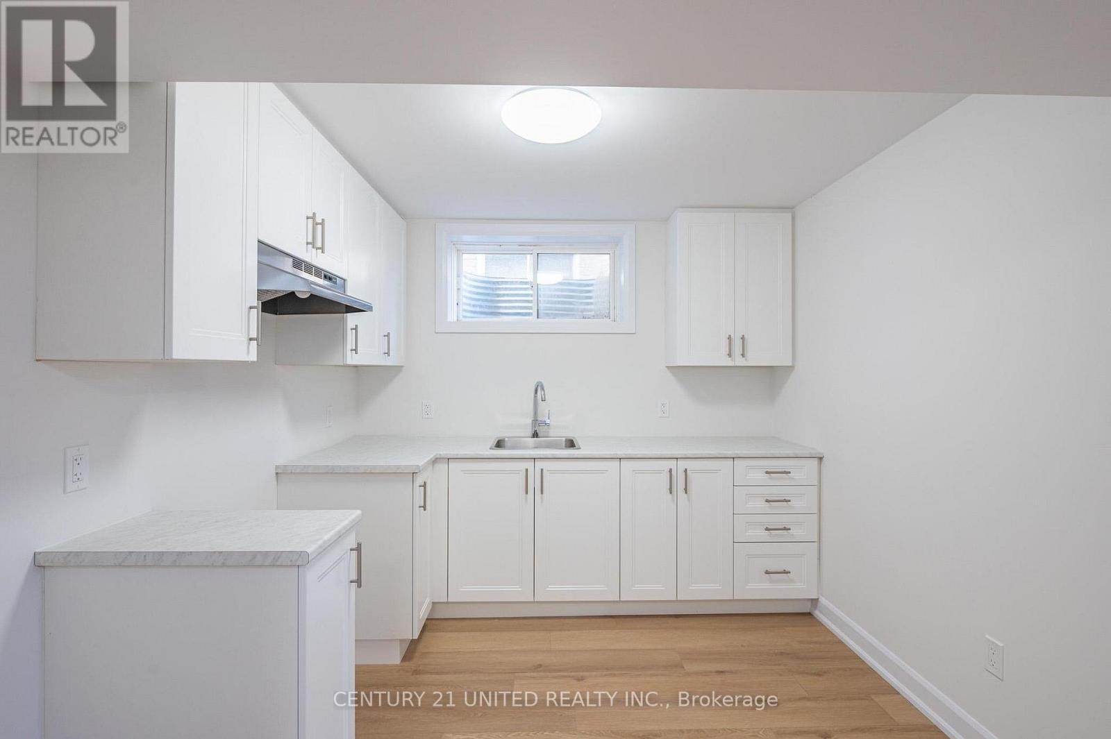 305 Mullighan Gardens, Peterborough (Monaghan Ward 2), Ontario  K9K 0G3 - Photo 24 - X12476613