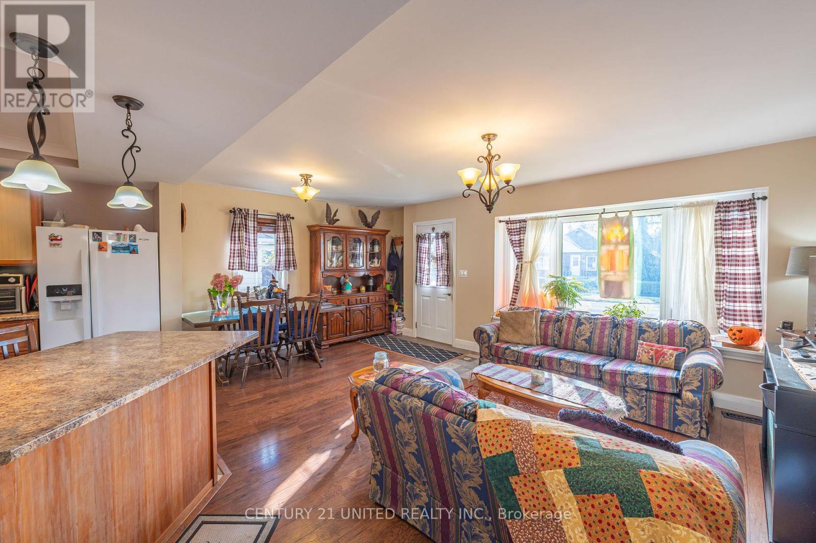 498 Howden Street, Peterborough (Otonabee Ward 1), Ontario  K9J 4B3 - Photo 10 - X12476651