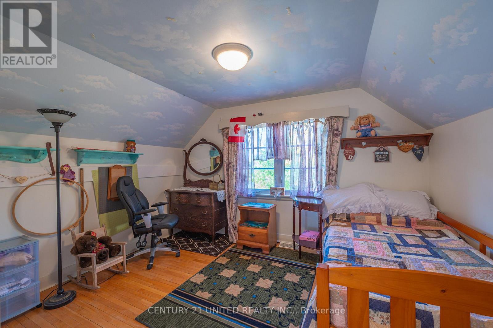 498 Howden Street, Peterborough (Otonabee Ward 1), Ontario  K9J 4B3 - Photo 18 - X12476651