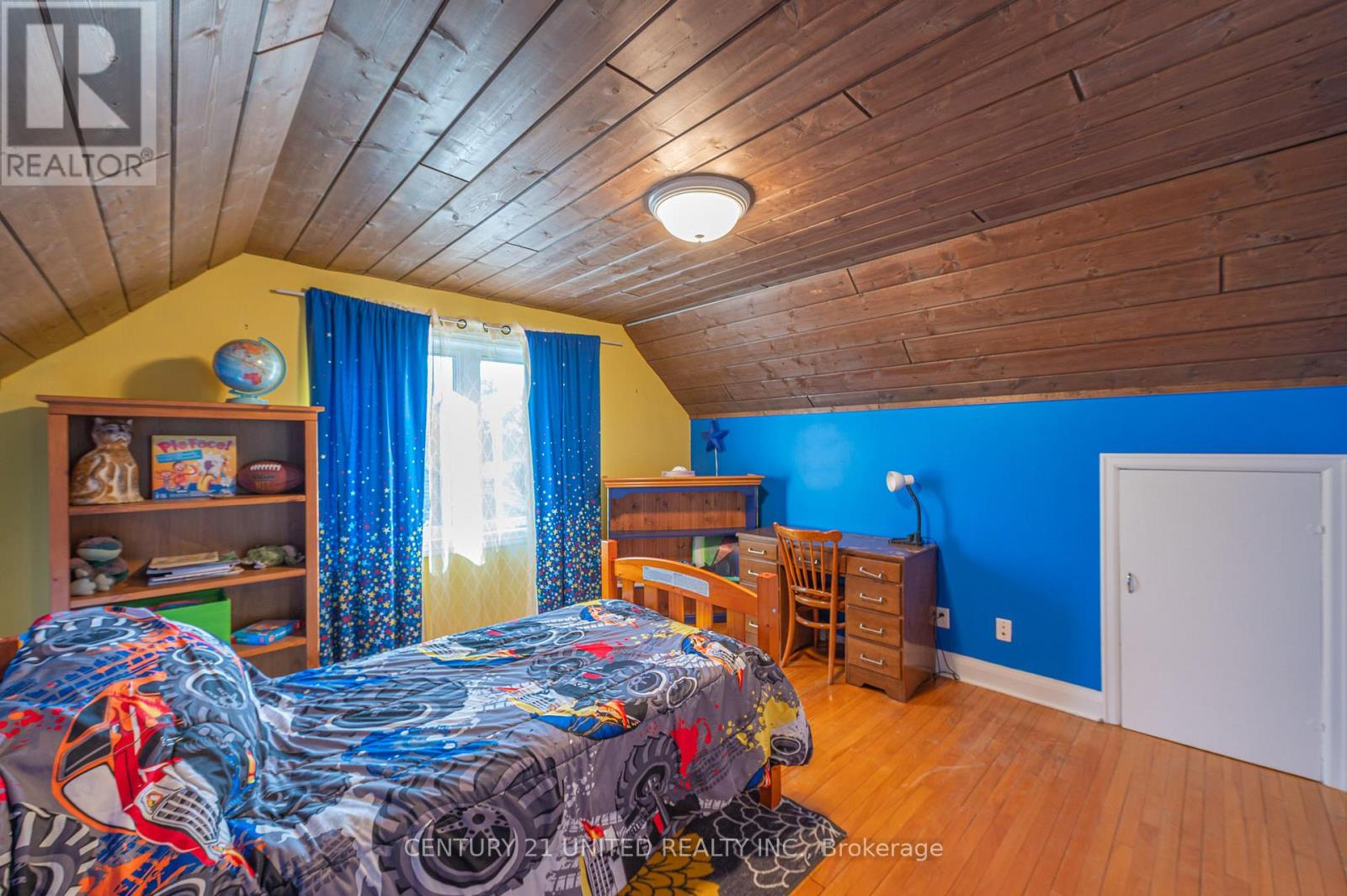 498 Howden Street, Peterborough (Otonabee Ward 1), Ontario  K9J 4B3 - Photo 19 - X12476651