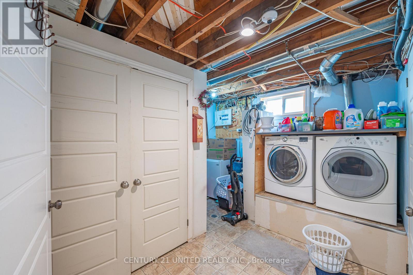 498 Howden Street, Peterborough (Otonabee Ward 1), Ontario  K9J 4B3 - Photo 24 - X12476651