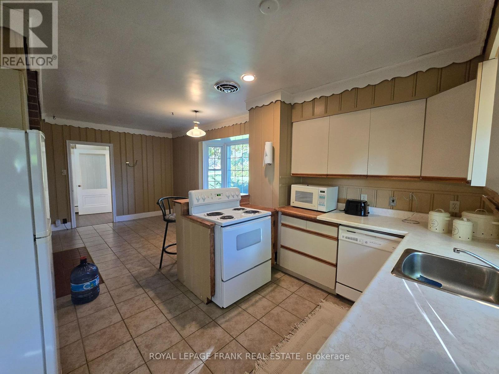 1330 Church Street, Clarington (Newcastle), Ontario  L1B 1C6 - Photo 12 - E12477150