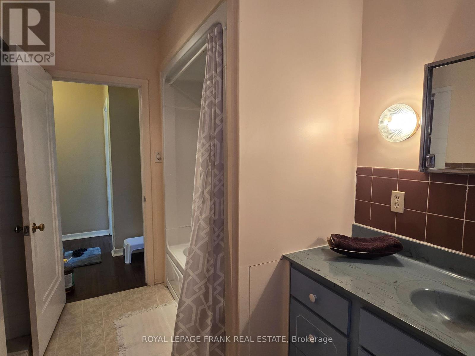 1330 Church Street, Clarington (Newcastle), Ontario  L1B 1C6 - Photo 25 - E12477150