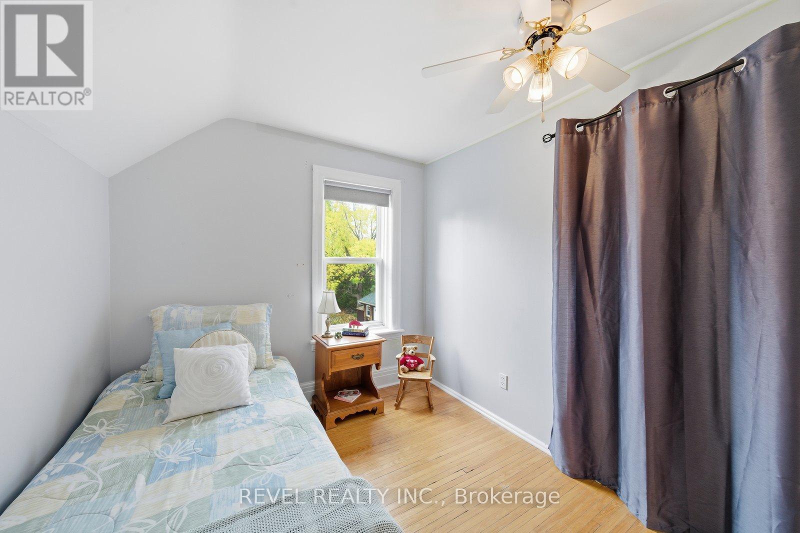 94 Elgin Street, Kawartha Lakes (Lindsay), Ontario  K9V 3W7 - Photo 34 - X12477359