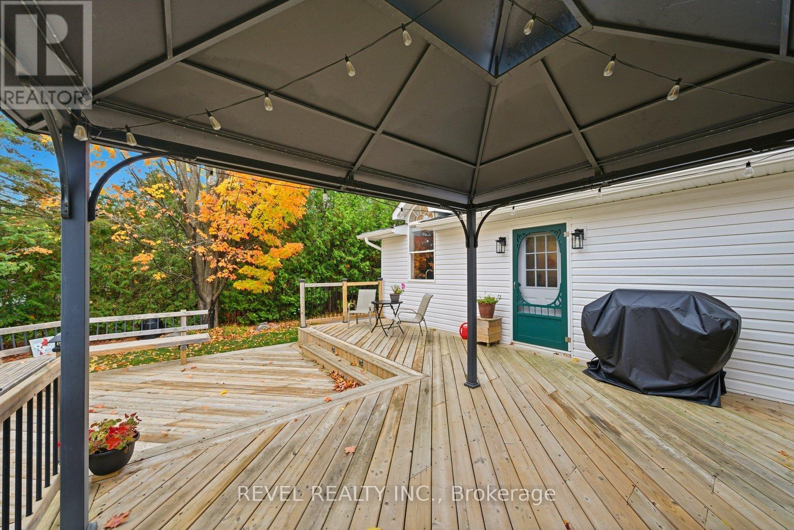 94 Elgin Street, Kawartha Lakes (Lindsay), Ontario  K9V 3W7 - Photo 38 - X12477359