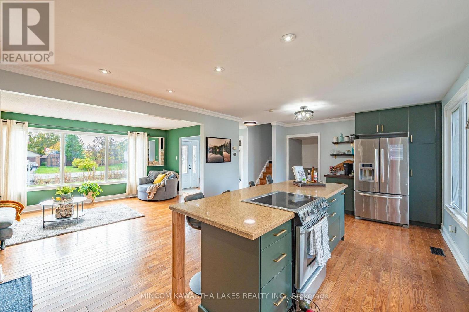 944 Blue Jay Street, Cavan Monaghan (Cavan Twp), Ontario  L0A 1C0 - Photo 13 - X12477636