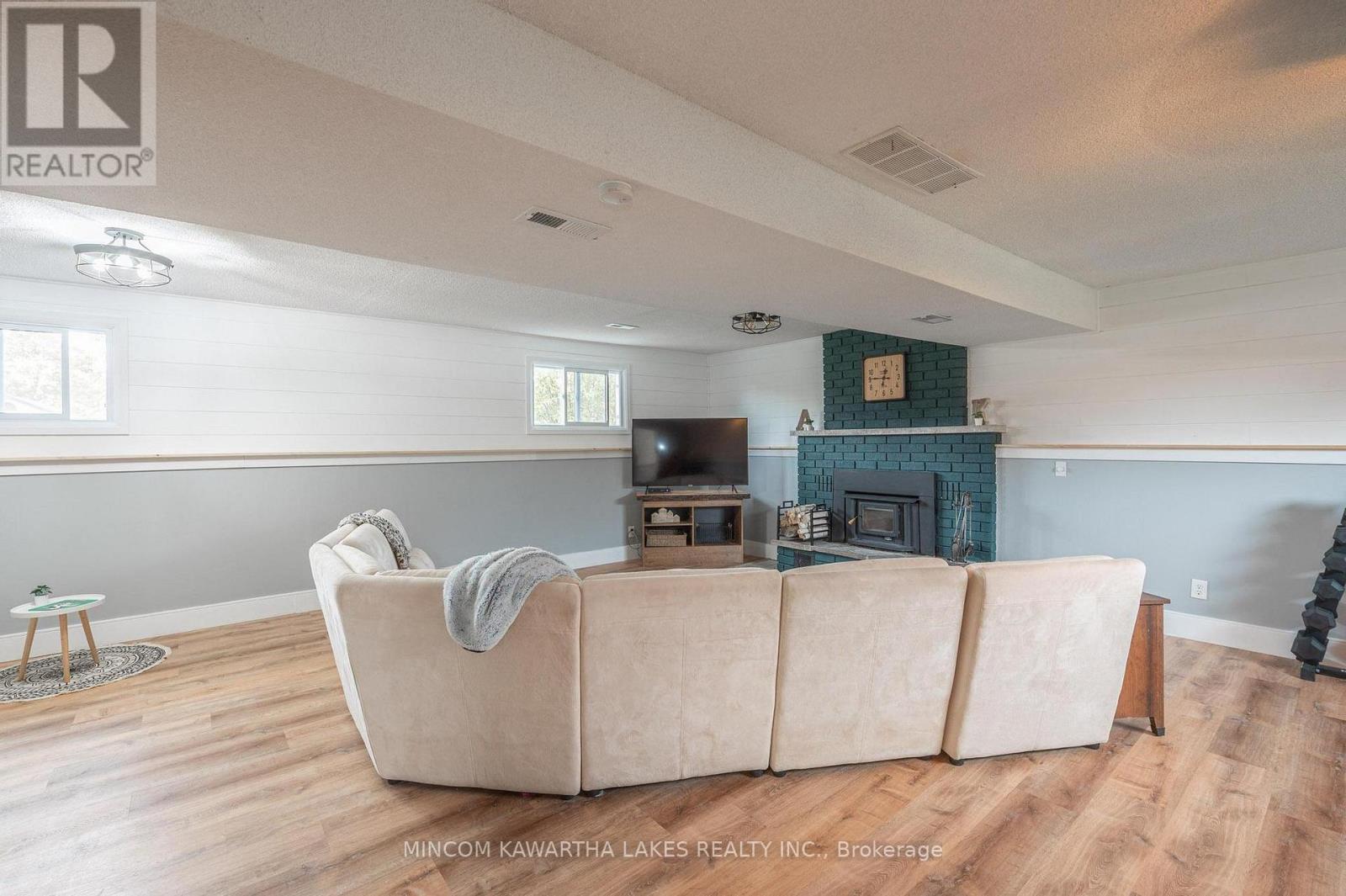 944 Blue Jay Street, Cavan Monaghan (Cavan Twp), Ontario  L0A 1C0 - Photo 26 - X12477636