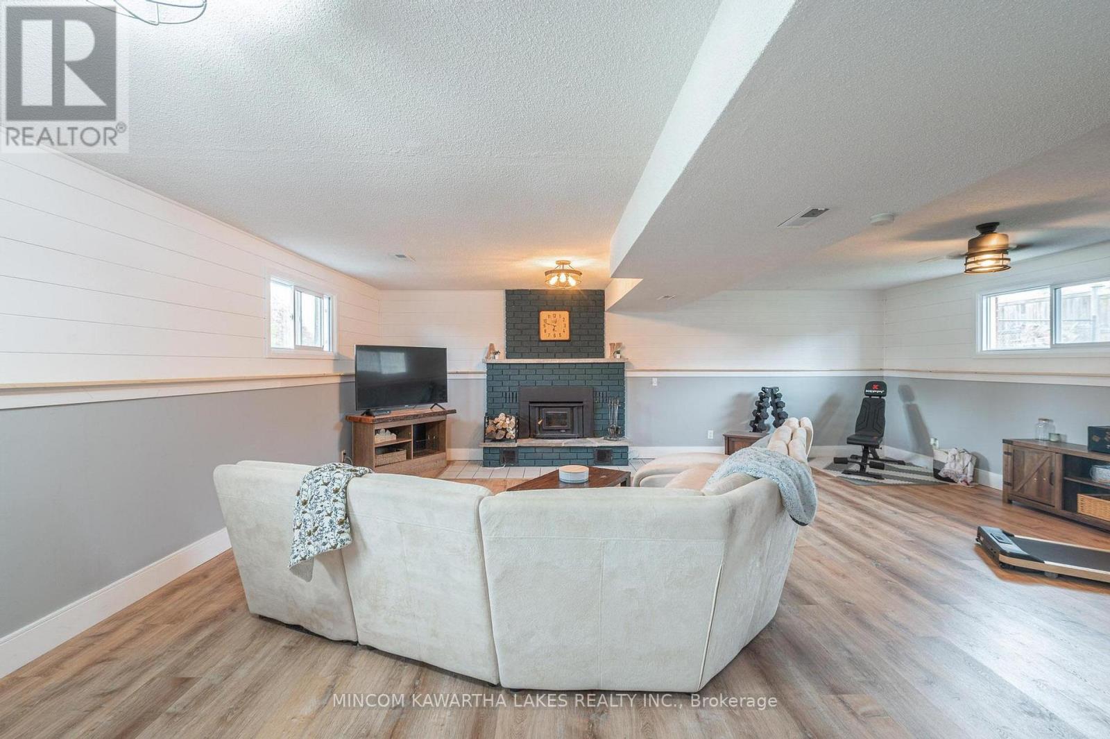 944 Blue Jay Street, Cavan Monaghan (Cavan Twp), Ontario  L0A 1C0 - Photo 29 - X12477636