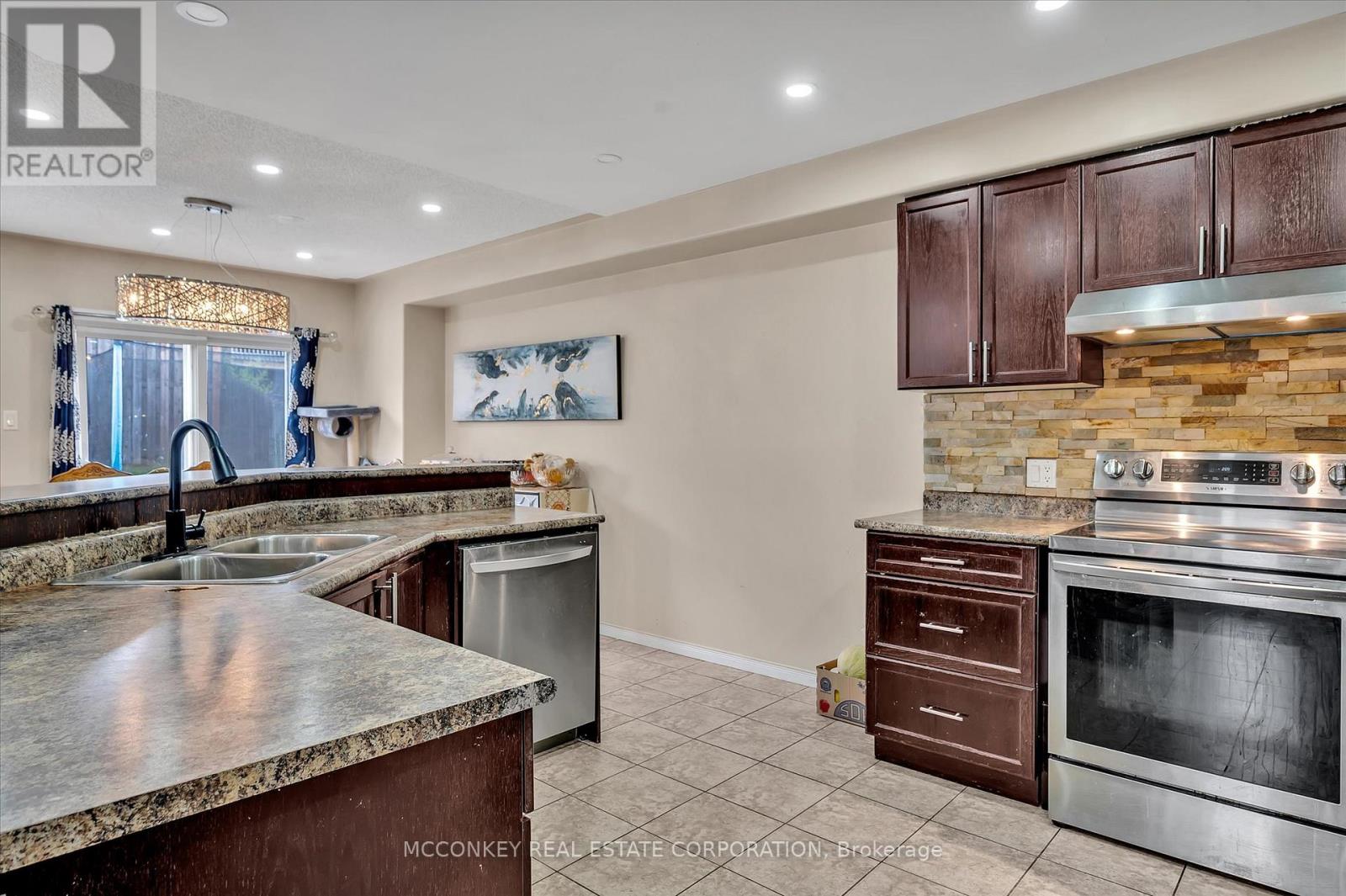 609 Ackerman Crescent, Peterborough (Monaghan Ward 2), Ontario  K9K 2S5 - Photo 11 - X12477734