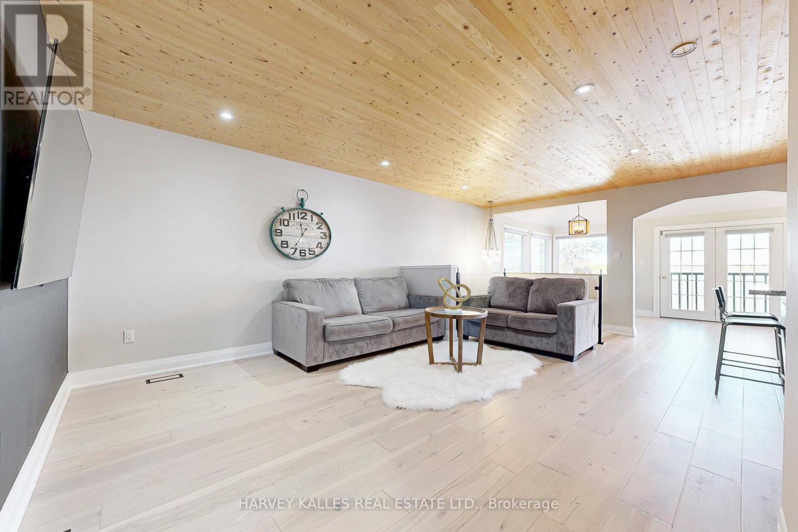 1 Mcgill Drive, Kawartha Lakes (Manvers), Ontario  K9V 4R4 - Photo 11 - X12477863