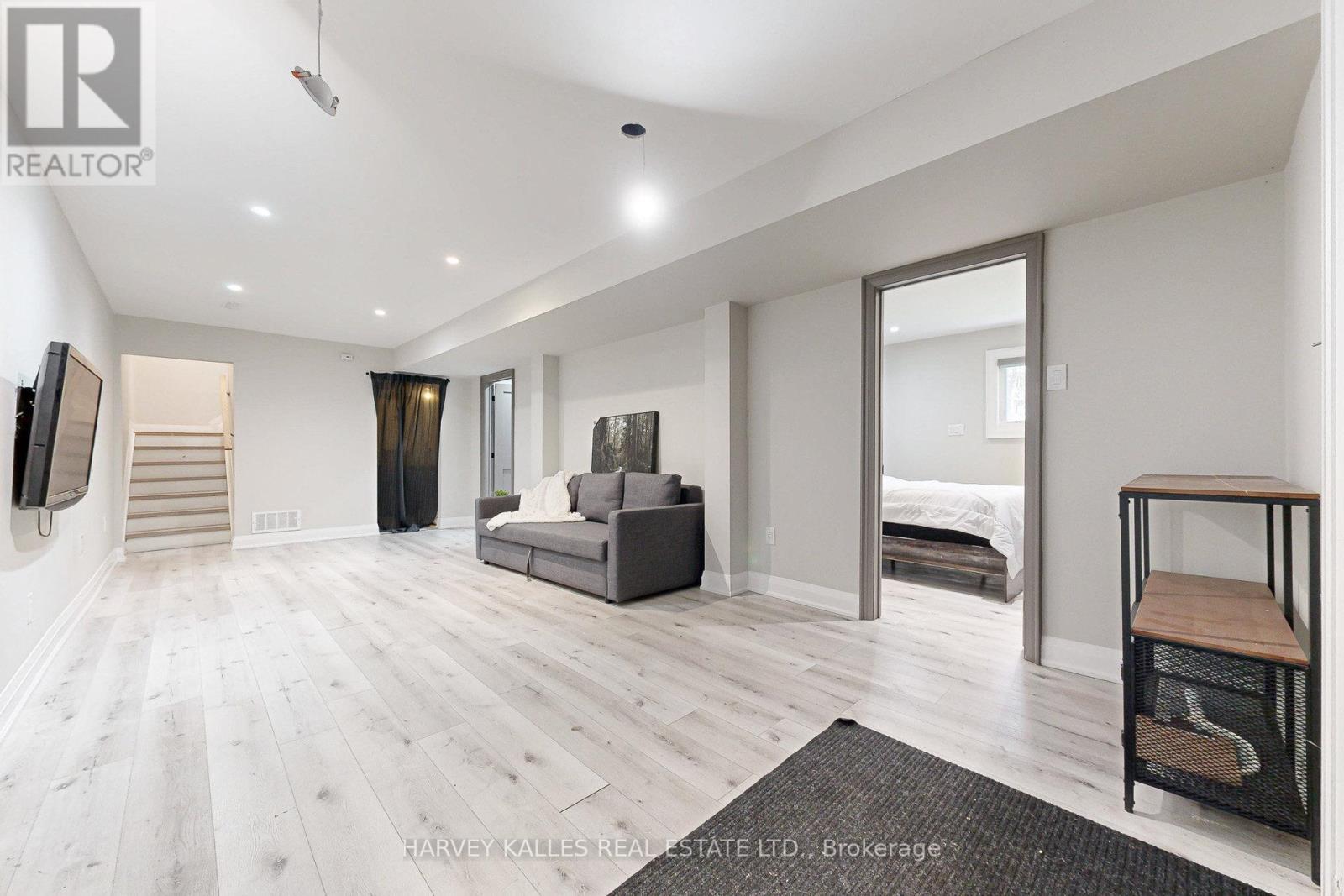 1 Mcgill Drive, Kawartha Lakes (Manvers), Ontario  K9V 4R4 - Photo 25 - X12477863