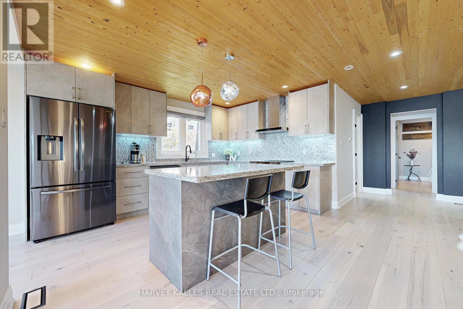 1 Mcgill Drive, Kawartha Lakes (Manvers), Ontario  K9V 4R4 - Photo 6 - X12477863