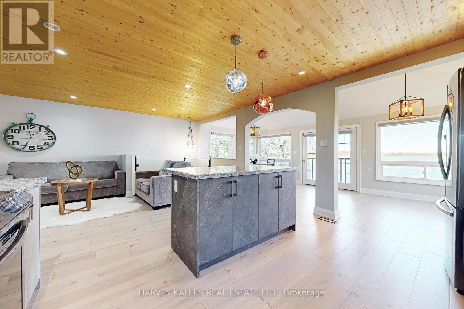 1 Mcgill Drive, Kawartha Lakes (Manvers), Ontario  K9V 4R4 - Photo 9 - X12477863