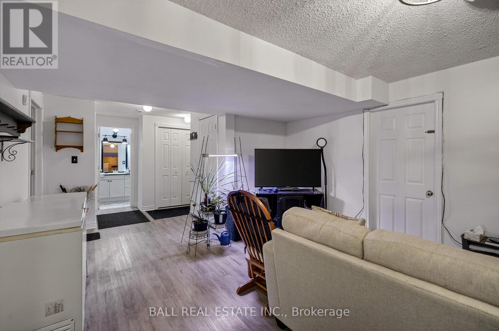 116 Adelaide Street S, Kawartha Lakes (Lindsay), Ontario  K9V 0B7 - Photo 22 - X12478213