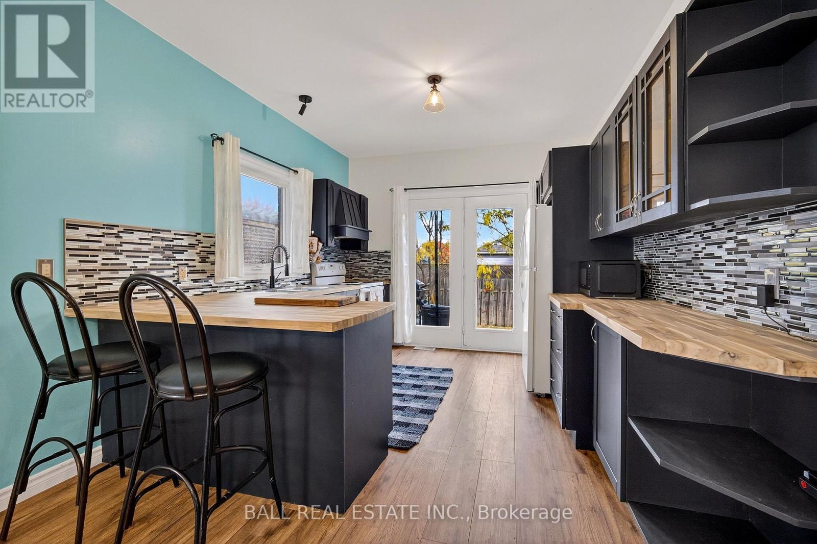 116 Adelaide Street S, Kawartha Lakes (Lindsay), Ontario  K9V 0B7 - Photo 9 - X12478213