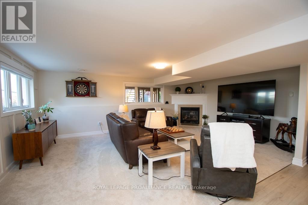 1445 Ireland Drive, Peterborough (Monaghan Ward 2), Ontario  K9K 0A4 - Photo 36 - X12478402