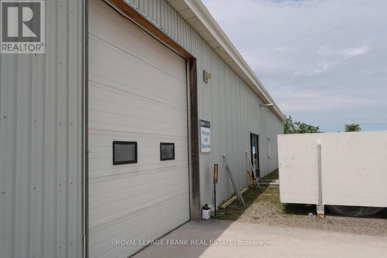 2075 Davis Road, Cavan Monaghan (Cavan-Monaghan), Ontario  K9J 6X4 - Photo 11 - X12478423