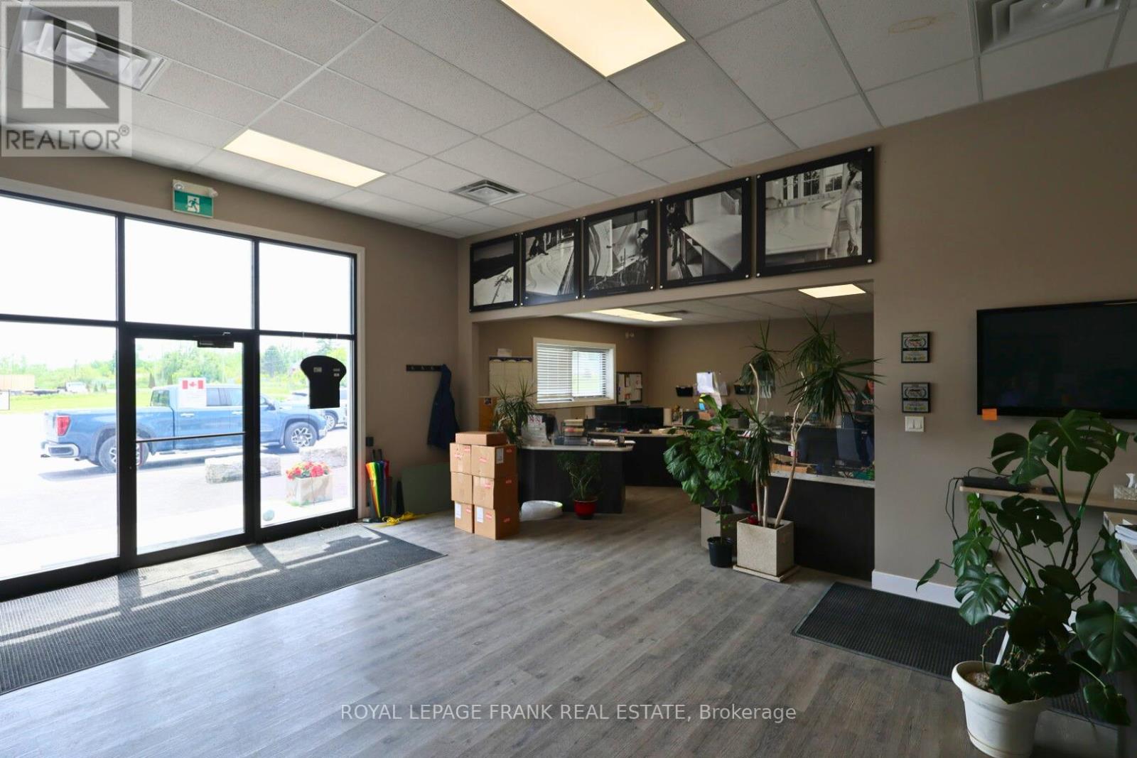 2075 Davis Road, Cavan Monaghan (Cavan-Monaghan), Ontario  K9J 6X4 - Photo 13 - X12478423