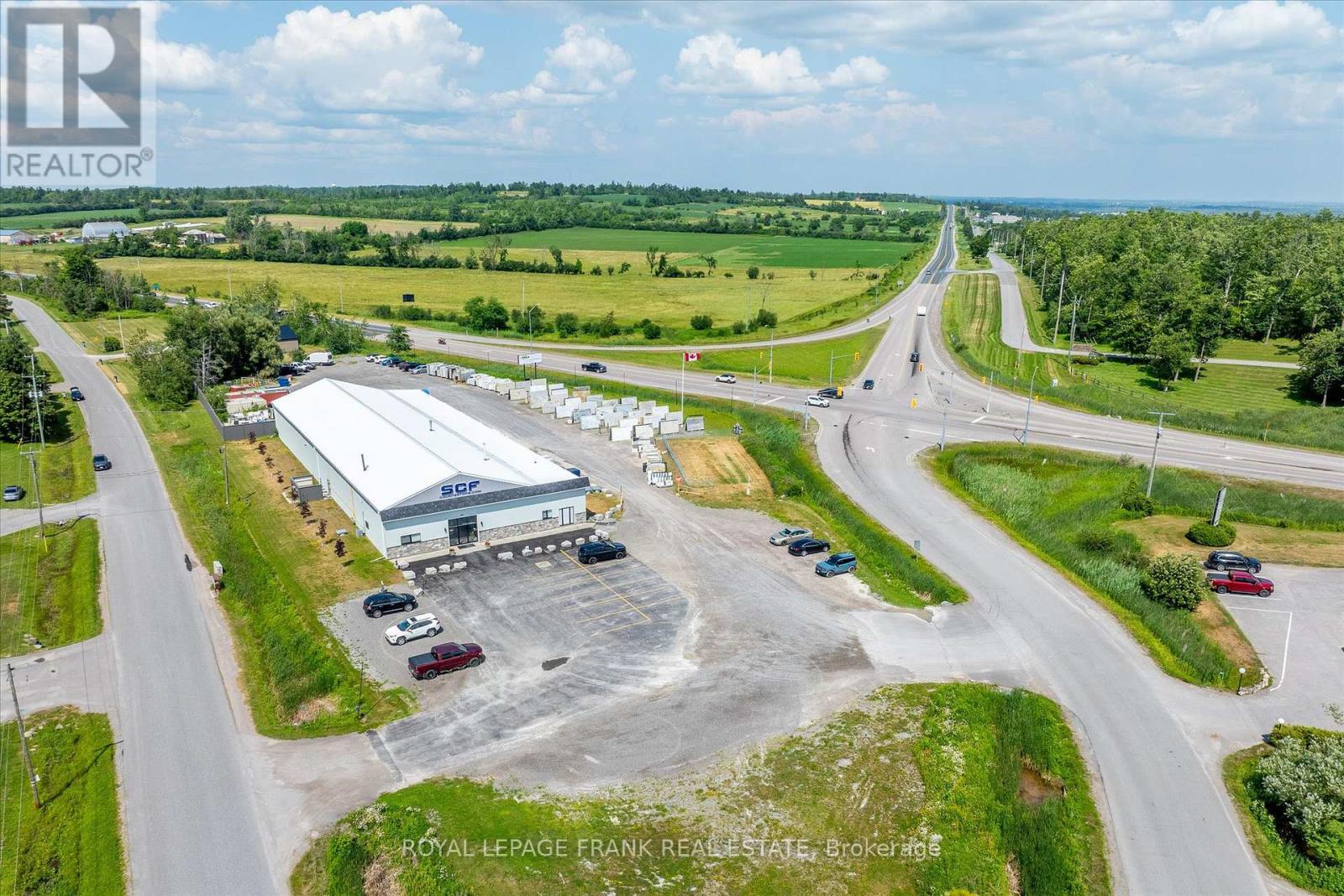 2075 Davis Road, Cavan Monaghan (Cavan-Monaghan), Ontario  K9J 6X4 - Photo 2 - X12478423