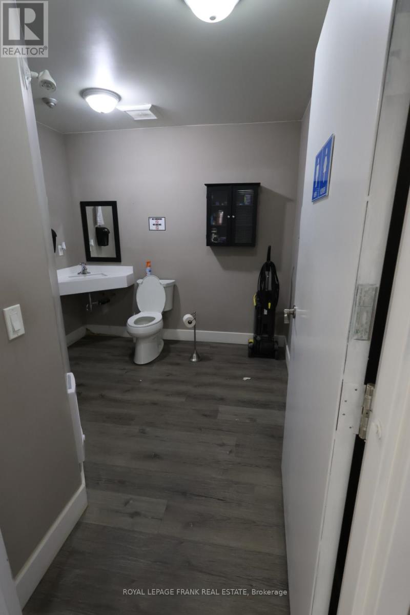 2075 Davis Road, Cavan Monaghan (Cavan-Monaghan), Ontario  K9J 6X4 - Photo 25 - X12478423